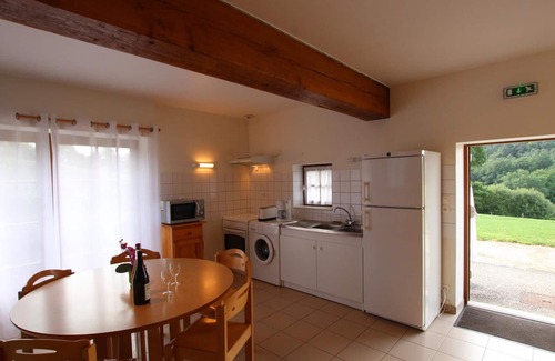 Saint-Georges-de-Rouelley Cottage | Comfortable cottage in St Georges de Rouelley, pets allowed, valley view