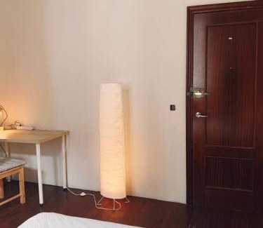 Vegueta Hotel | Comfortable Room in Historic Casa Quesada Shared House