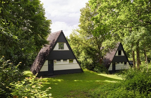 Stadtkyll House | Comfort 6-person bungalow in the holiday park Landal Wirfttal
