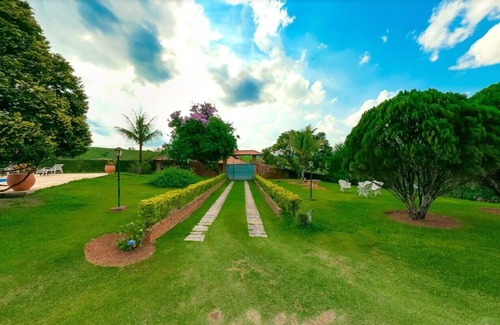 Aracariguama House | Comfort and Elegance: Refuge with Pool and Nature 40 Min from SP