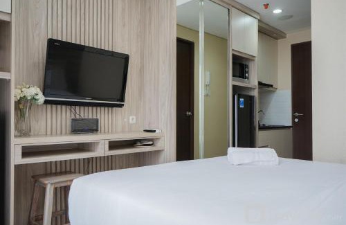 Ciputat Apartment | Comfort and Homey Studio at Transpark Bintaro Apartment By Travelio