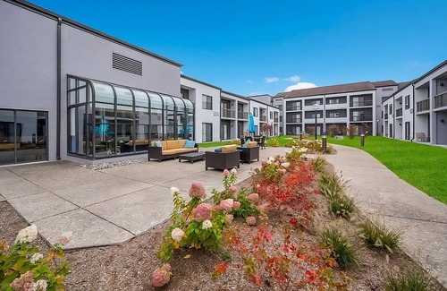 Auburn Hills Resort | Comfort and Relaxation! 2 Comfortable Units, Indoor Swimming Pool, Pet-friendly!