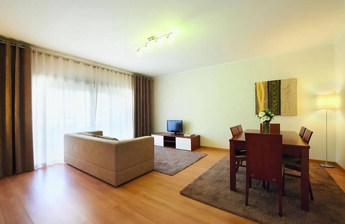Olhao Hotel | Comfort and Relaxation! Swimming Pool, Pet-friendly! Close to Armona Ria Beach