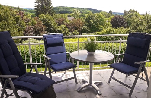 Hertingen Apartment | Comfort apartment Black Forest view near golf course