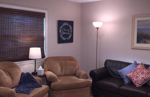 Tomball House | Comfort & Charm - Long Term Stays Considered.