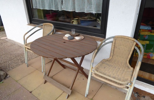 Albersweiler Apartment | Comfort FEWO in a quiet south-facing slope, with Trifelsblick, great view, 68 qm2