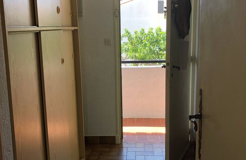 Saintes-Maries-de-la-Mer Apartment | Comfortable apartment in a quiet, secure residence with trees