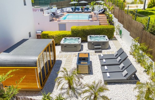 Armacao de Pera Villa | Comfort & fun w/pool & games area