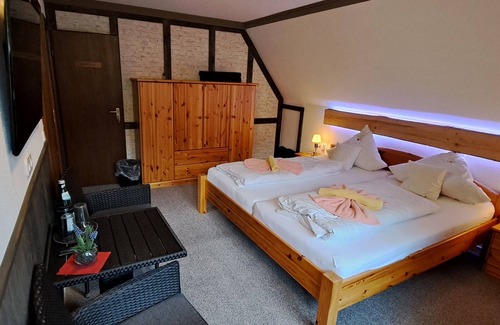 Landkreis Goslar Hotel | Comfort group house Quellenhof 27 pers. incl. bed linen-towels-near the forest