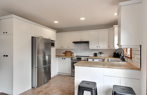 Desjardins House | Comfort in the historic district of Old Lévis - 10 min from ferry to Old Quebec