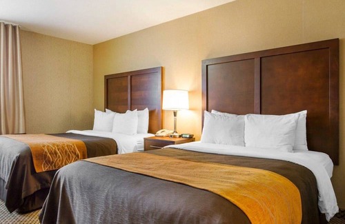 Moreno Valley Hotel | Comfort Inn & Suites Moreno Valley near March Air Reserve Base