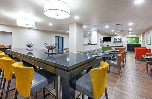 Sherman Hotel | Comfort Inn Sherman