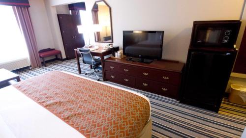 Harrisburg Hotel | Comfort Inn & Suites Harrisburg-Hershey North