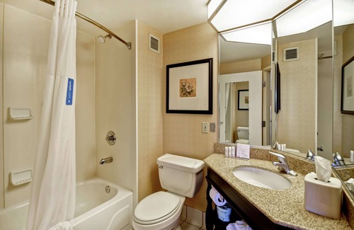 Westampton Hotel | Comfort Inn & Suites Mt. Holly - Westampton
