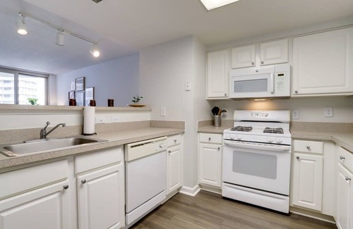 Ballston Apartment | Comfort & Prime Location: Ideal Stay at Ballston