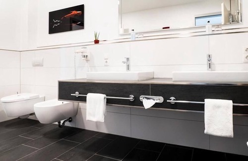 Meschede Apartment | Comfort room, with shower/WC, max. 2 persons