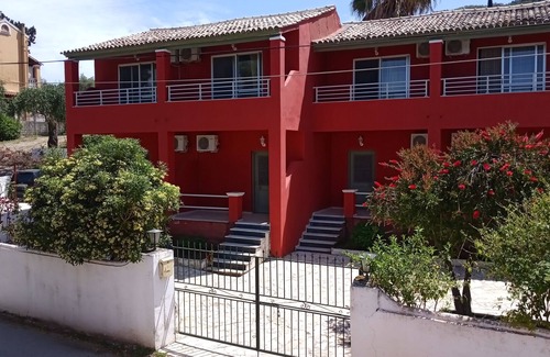 Agia Pelagia Chlomou Apartment | comfort studio with garden view