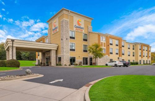 Hudson Hotel | Comfort Suites Hudson I-94