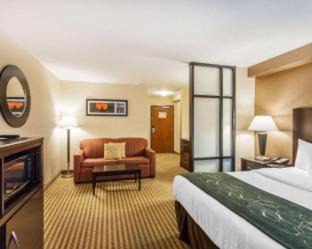 Sunnyslope Hotel | Comfort Suites Wenatchee Gateway