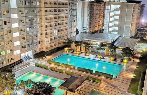 Novaliches Apartment | Comfort zone's staycation Trees Residences near SM Fairview T5-645
