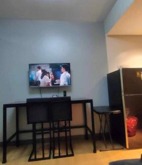 Novaliches Apartment | Comfort zone's staycation Trees Residences near SM Fairview T5-645