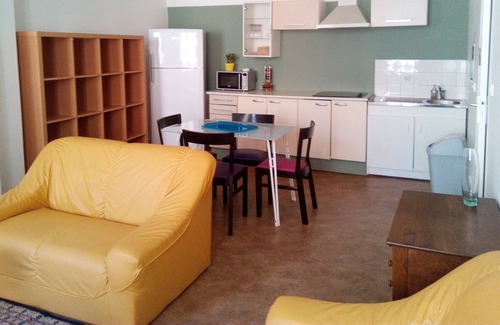 Ferrieres Apartment | comfortable f3 apartment in the heart of the medieval village Ferrière en Gatinais