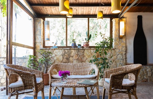 Torre Colonna-sperone Villa | Comfortable Villa near Palermo with a welcome spaghettata