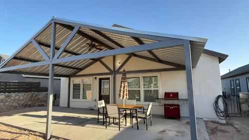 Biggs Field House | Comfortable new house