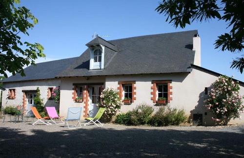 Brissac Loire Aubance Cottage | Comfortable independent gîte surrounded by vineyards near Brissac-Quincé