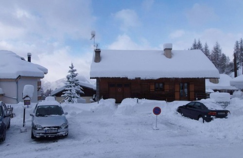 La Roche Ski Chalet | Comfortable chalet - sleeps 6 to 8 - La Plagne.