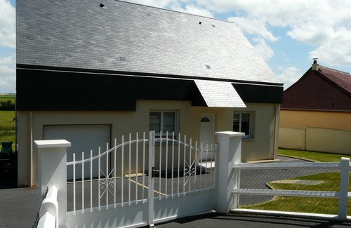 Saint-Come-de-Fresne House | Comfortable house 500 m from the landing beaches