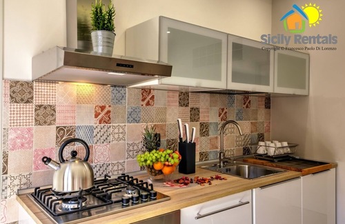 Isola delle Femmine House | Comfortable apartment in the heart of Isola delle Femmine a few steps from the sea