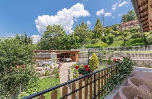San Zeno di Montagna Apartment | Comfortable Apartment with Mountain View – Casa Aria