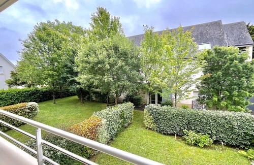 Erdeven Apartment | Comfortable 1-Bed Apartment in Quiet Residence with Balconies and Parking