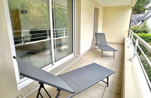 Erdeven Apartment | Comfortable 1-Bed Apartment in Quiet Residence with Balconies and Parking