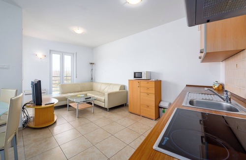 Monterol Apartment | Comfortable 1 br apartment near the beach