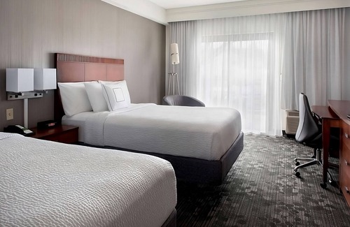 Milford Hotel | Comfortable 1BR With Pool, Pets Are Allowed, Minutes To Pinecrest Golf Club!