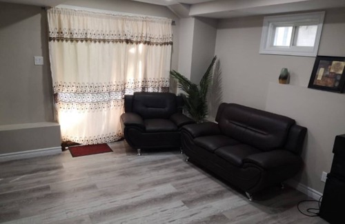 Hagersville House | Comfortable 2-bedroom walk out basement