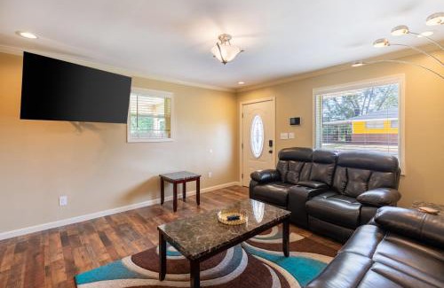 Shannon House | Comfortable 3BR Retreat Near Downtown Birmingham