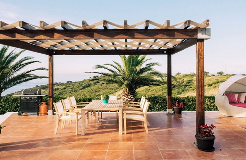 Skiathos Villa | Comfortable And Chic Garden With A Well Maintained Garden