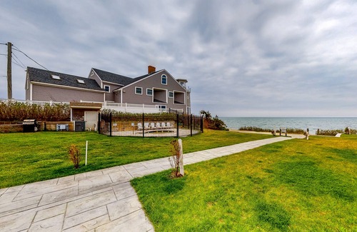 Dennis Port Condo | Comfortable and convenient suite steps from the beach with WiFi & AC