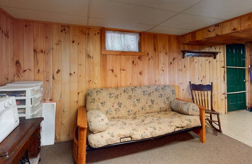 Union Cabin | Comfortable and Convenient Waterfront Home w/Private Washer & Dryer + Free WiFi