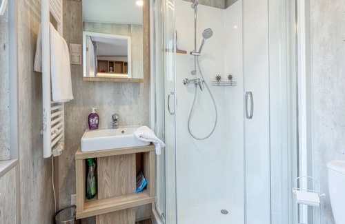 Wemding House | Comfortable and high quality furnished Tiny House ? located directly on the camping park Wemding.