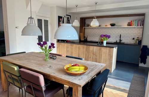 Bergen House | Comfortable and modern family home with beautiful garden and good location!