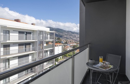 Sao Martinho Apartment | Comfortable and near Funchal - Barreiros IV