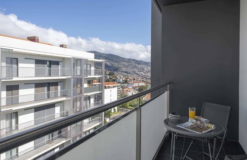 Sao Martinho Apartment | Comfortable and Near Funchal - Barreiros IV