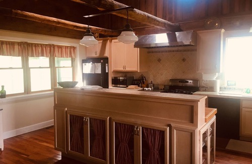 Cooperstown House | Comfortable and Peaceful Cooperstown 3 Bed/2 Bath house with Screened-in Porch