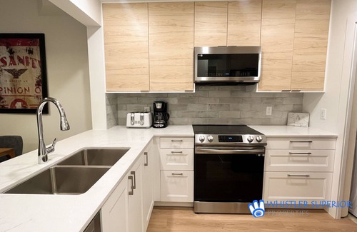 Village North Condo | Comfortable and quiet Stoney Creek Northstar Condo with pool and hot tub access.