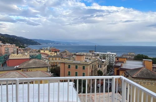 Arenzano Apartment | Comfortable and spacious penthouse with terrace overlooking the sea in the historic center