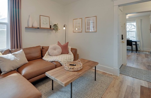 Saskatoon Downtown Apartment | Comfortable and Trendy 2-floor Boutique Suite in a Character Home